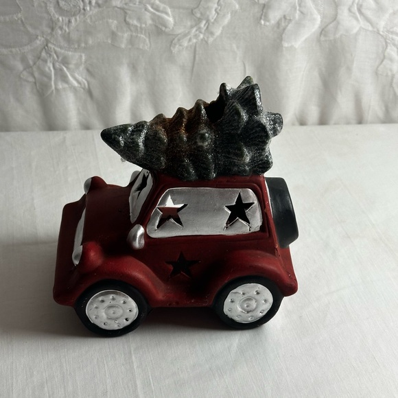 Jeep Christmas Votive Candle holder, Features a Christmas Tree on Top - Picture 11 of 12